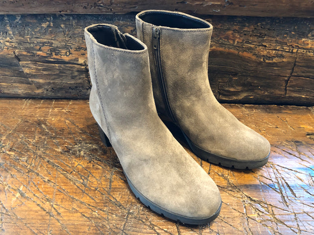 GABOR ST TROPEZ BOOT IN TAUPE SUEDE