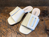 GABOR GIGI SANDAL WITH BUCKLE IN BONE PATENT LEATHER
