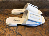 GABOR GIGI SANDAL WITH BUCKLE IN BONE PATENT LEATHER