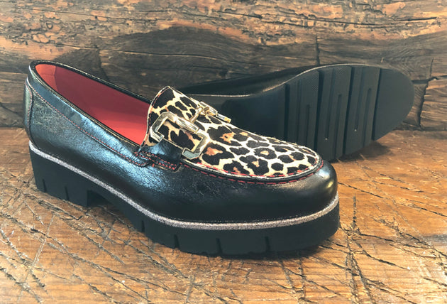 DI CHEZNO BIT LOAFER IN BLACK CALFSKIN WITH LEOPARD PRINT