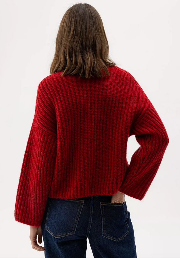 HOLEBROOK SWEDEN CAJSA SWEATER IN RUBY