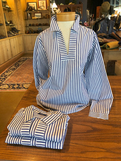 SAINT JAMES OF FRANCE CORALINE SAILOR SMOCK NECK BLOUSE IN BLUE/WHITE