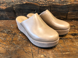 CORDANI CAMRYN CLOG IN CRETA (TAUPE) LEATHER AND SUEDE