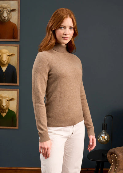 ALAN PAINE WOMEN'S CLARA ROLL NECK SWEATER IN PECAN
