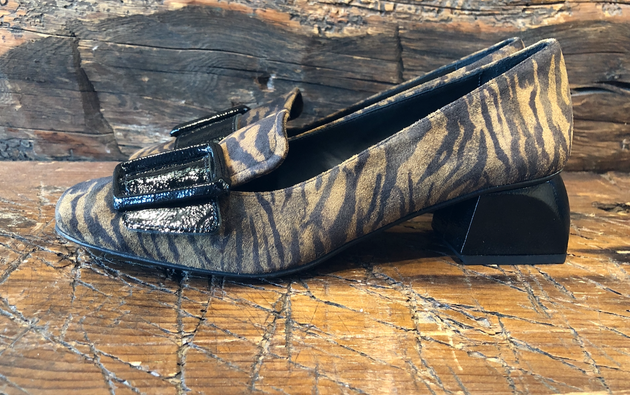 DI CHENZO IBIZI SAFARI PRINT SUEDE PUMP WITH PATENT BUCKLE