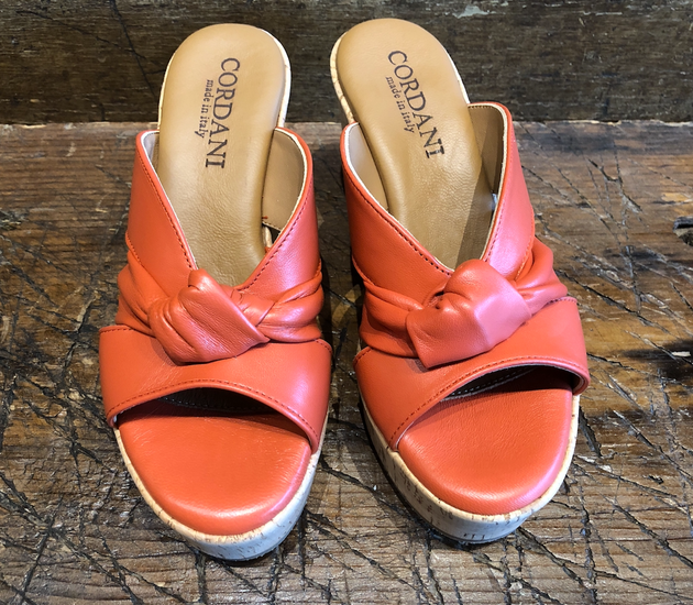 CORDANI DUMONT PLATFORM SANDAL IN MANGO CALFSKIN
