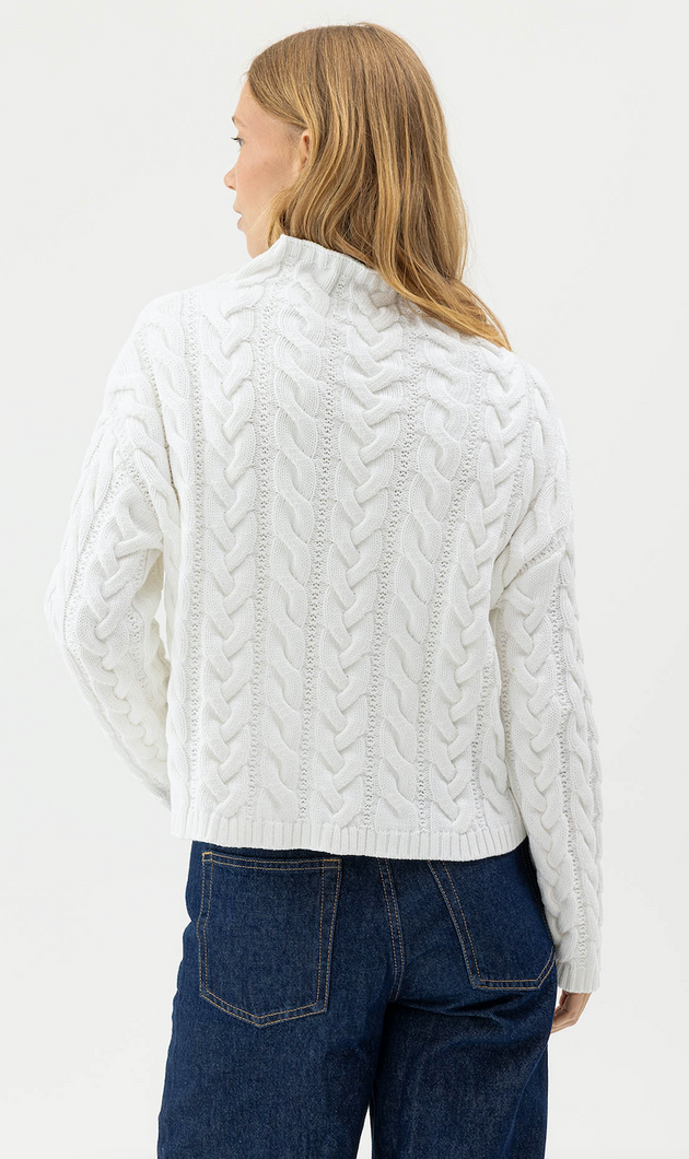 HOLEBROOK SWEDEN WOMEN'S EMMIE T-NECK CABLE SWEATER IN WHITE
