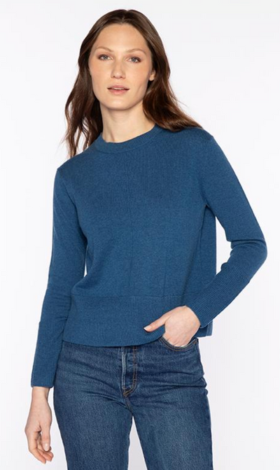KINROSS CASHMERE EXPOSED SEAM CREW NECK SWEATER IN SAPHIRE BLUE