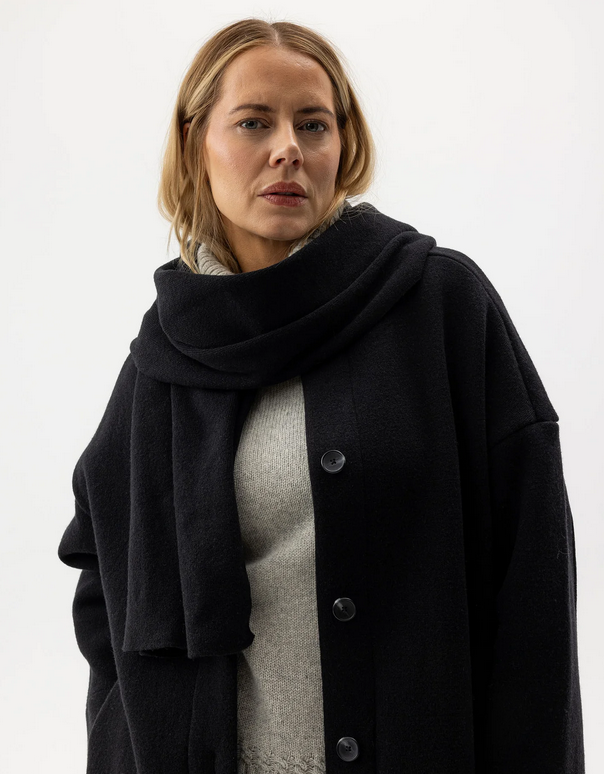 HOLEBROOK SWEDEN HALLO WOOL BLEND SCARF IN BLACK