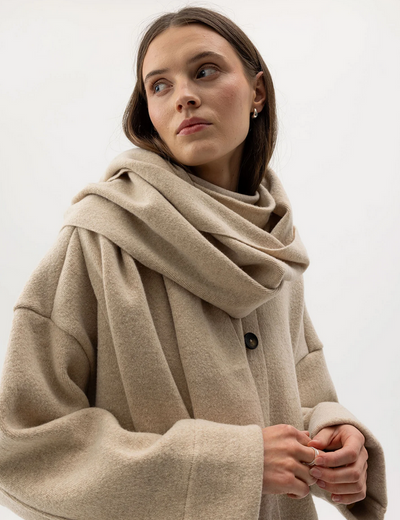 HOLEBROOK SWEDEN HALLO WOOL BLEND SCARF IN SAND