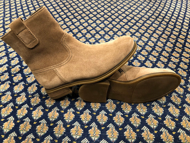 GABOR KERRI BOOT IN TAN SUEDE