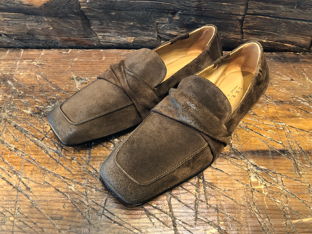 I.N.K. LUCCA FLAT IN BROWN SUEDE