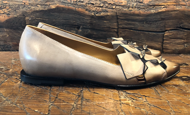 I.N.K. MILANO FLAT IN TAUPE CALFSKIN