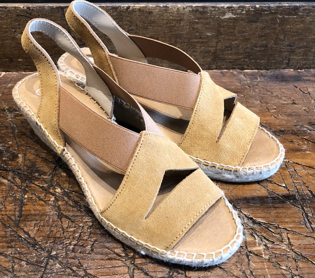JUNCAL AGUIRRE WOMEN'S ELARA LEATHER ESPADRILLES IN DESERT