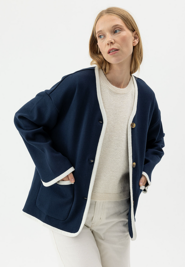 HOLEBROOK SWEDEN WOMEN'S LEE JACKET IN NAVY