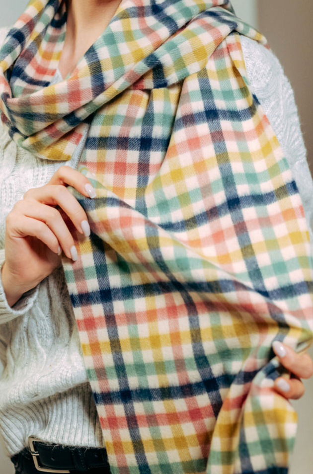 JOSHUA ELLIS HANDMADE 100% LAMBSWOOL SCARF IN SHEPHERD'S CHECK CREAM