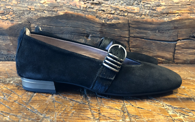 HISPANITAS Women's OSLO Ballerina in Black Velour with Pony Strap
