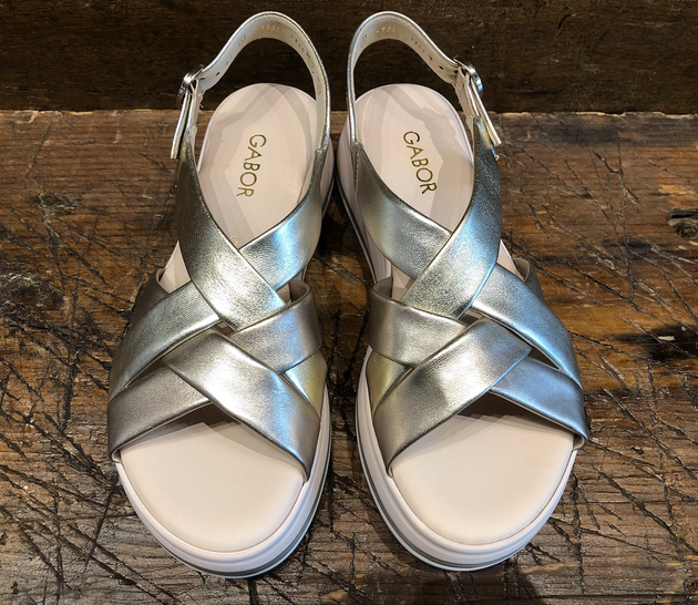 GABOR PAULINA PLATFORM SANDAL IN PLATINUM LEATHER
