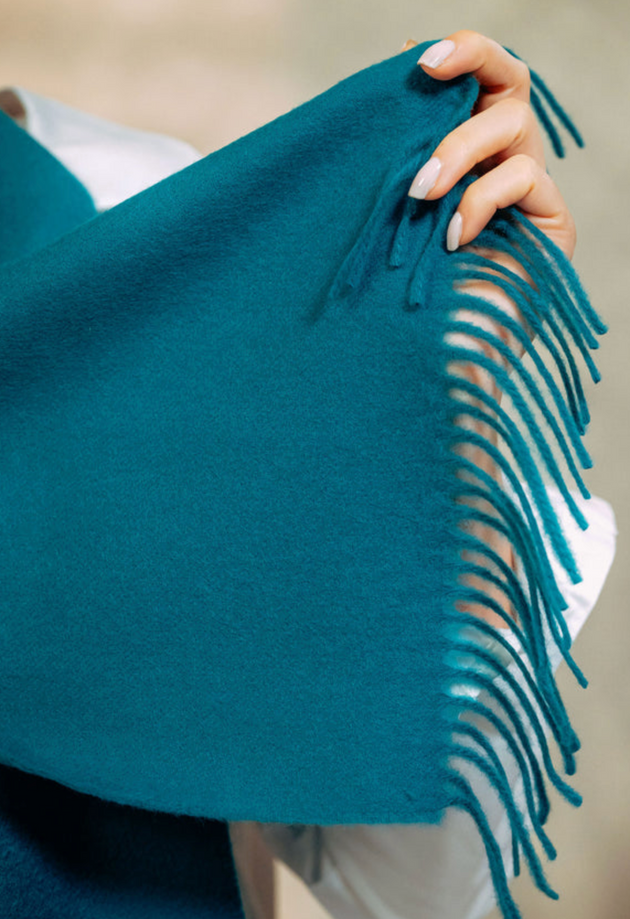 JOSHUA ELLIS HANDMADE 100% LAMBSWOOL SCARF IN TURQUOISE