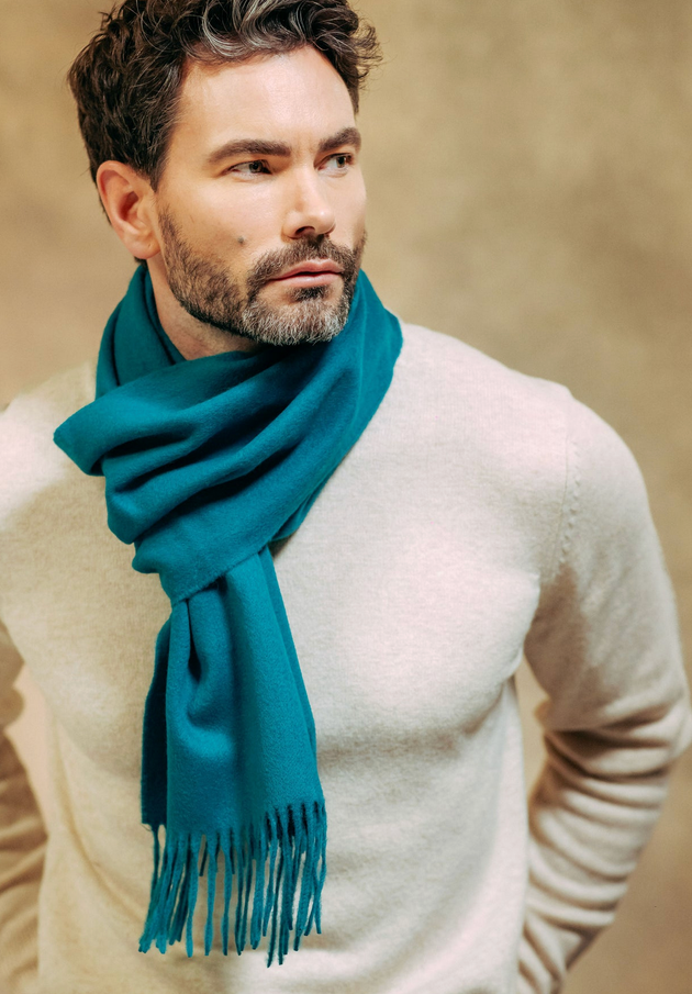 JOSHUA ELLIS HANDMADE 100% LAMBSWOOL SCARF IN TURQUOISE