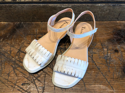 THINK WOMEN'S VIVI HEELED SANDAL IN IVORY WITH GOLD