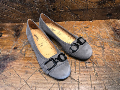 GABOR BALLERINA FLAT IN GRAY SUEDE WITH BLACK ORNAMENT