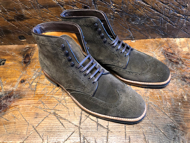 Alden x O & D Essex Short-Wing Boot in Loden Suede with Commando Sole